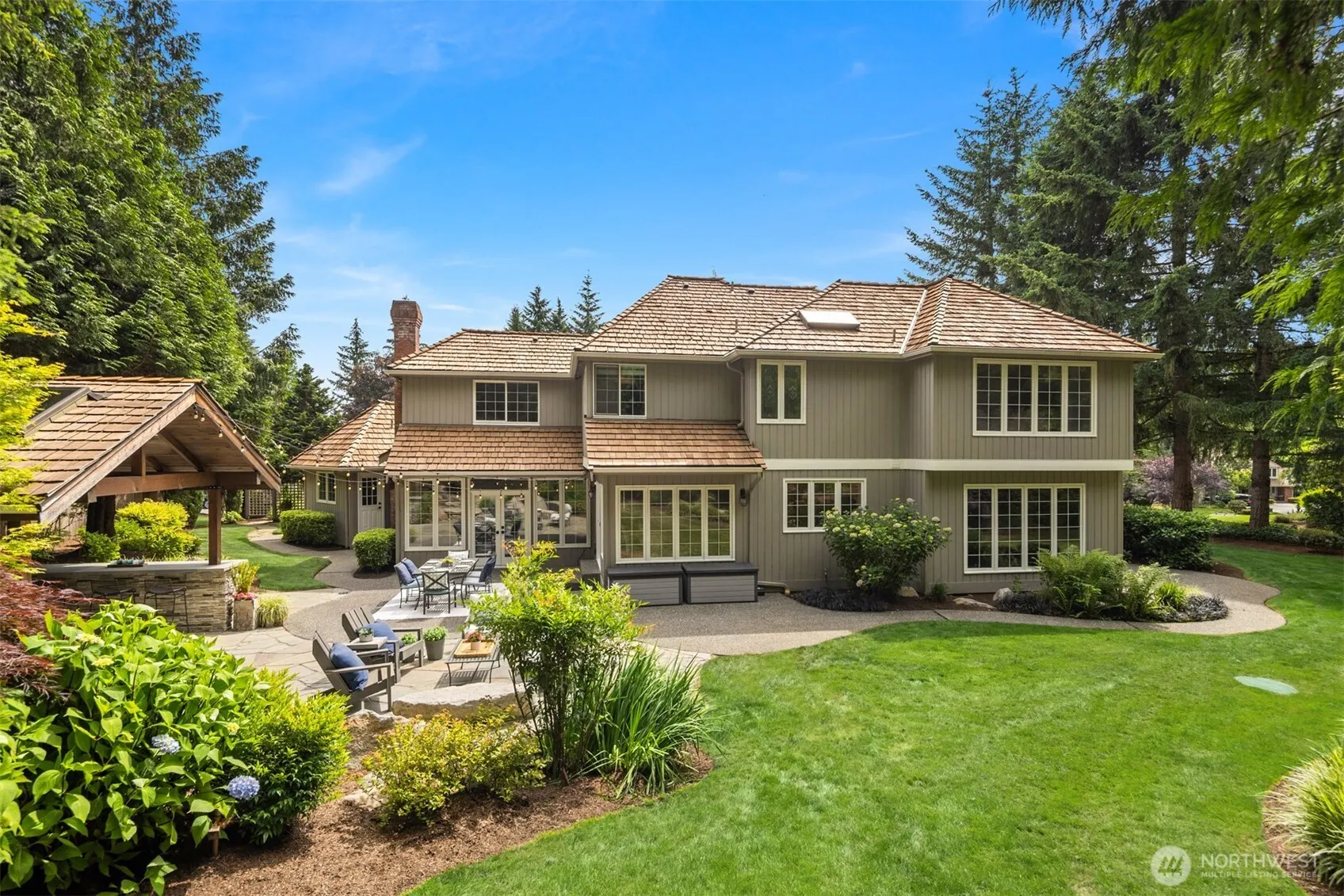 22008 NE 66th Place , Redmond, WA 98053