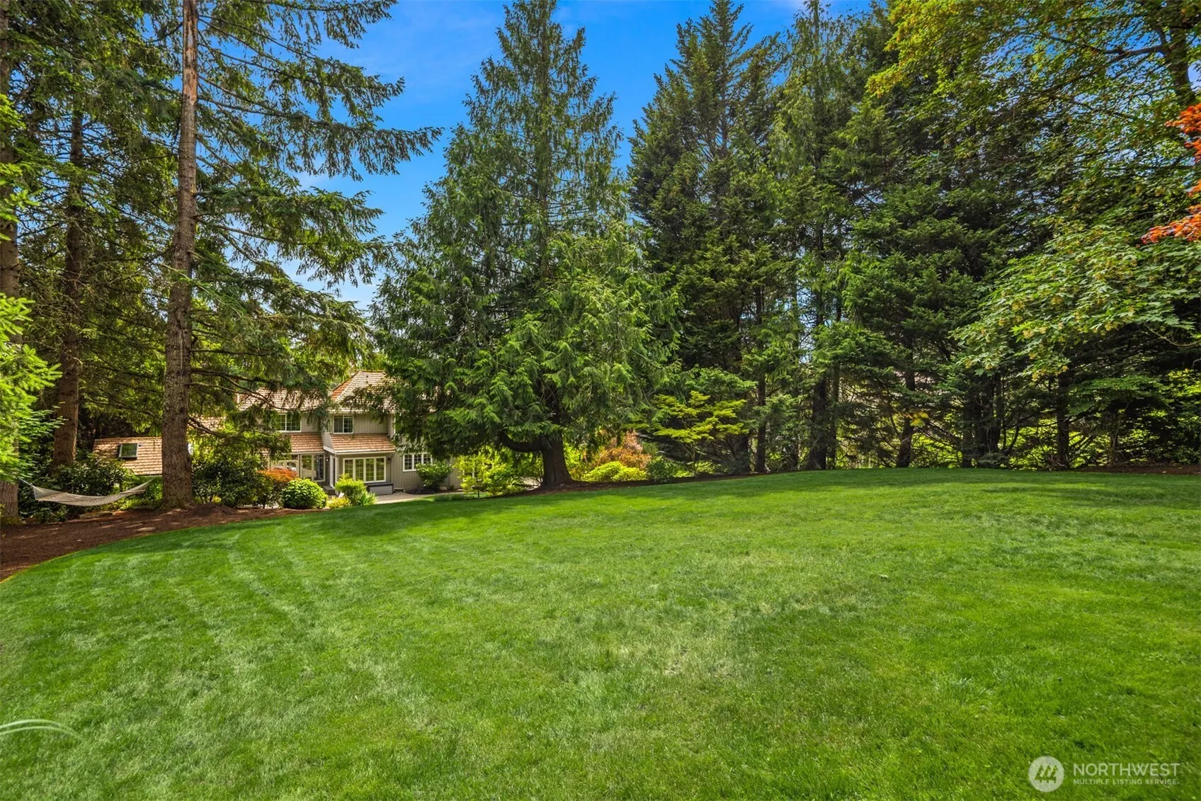22008 NE 66th Place , Redmond, WA 98053