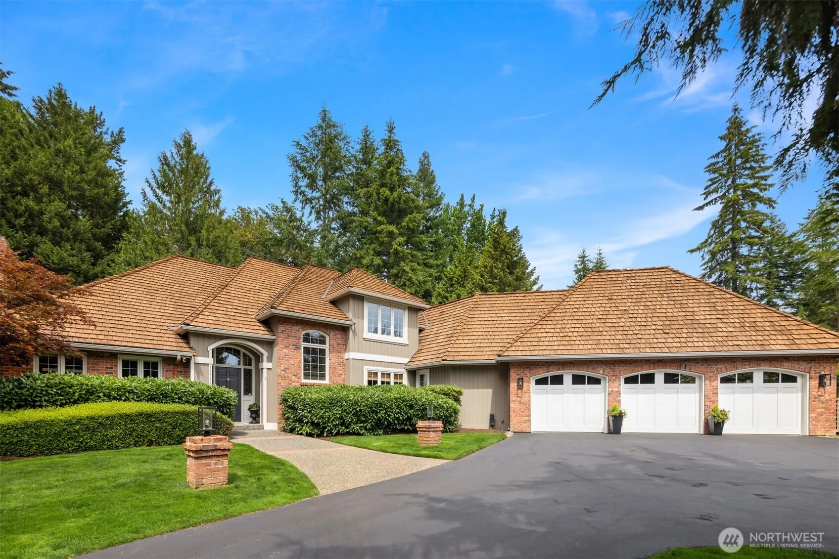 22008 NE 66th Place , Redmond, WA 98053