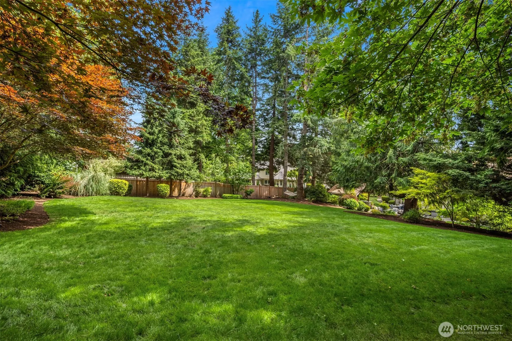 22008 NE 66th Place , Redmond, WA 98053