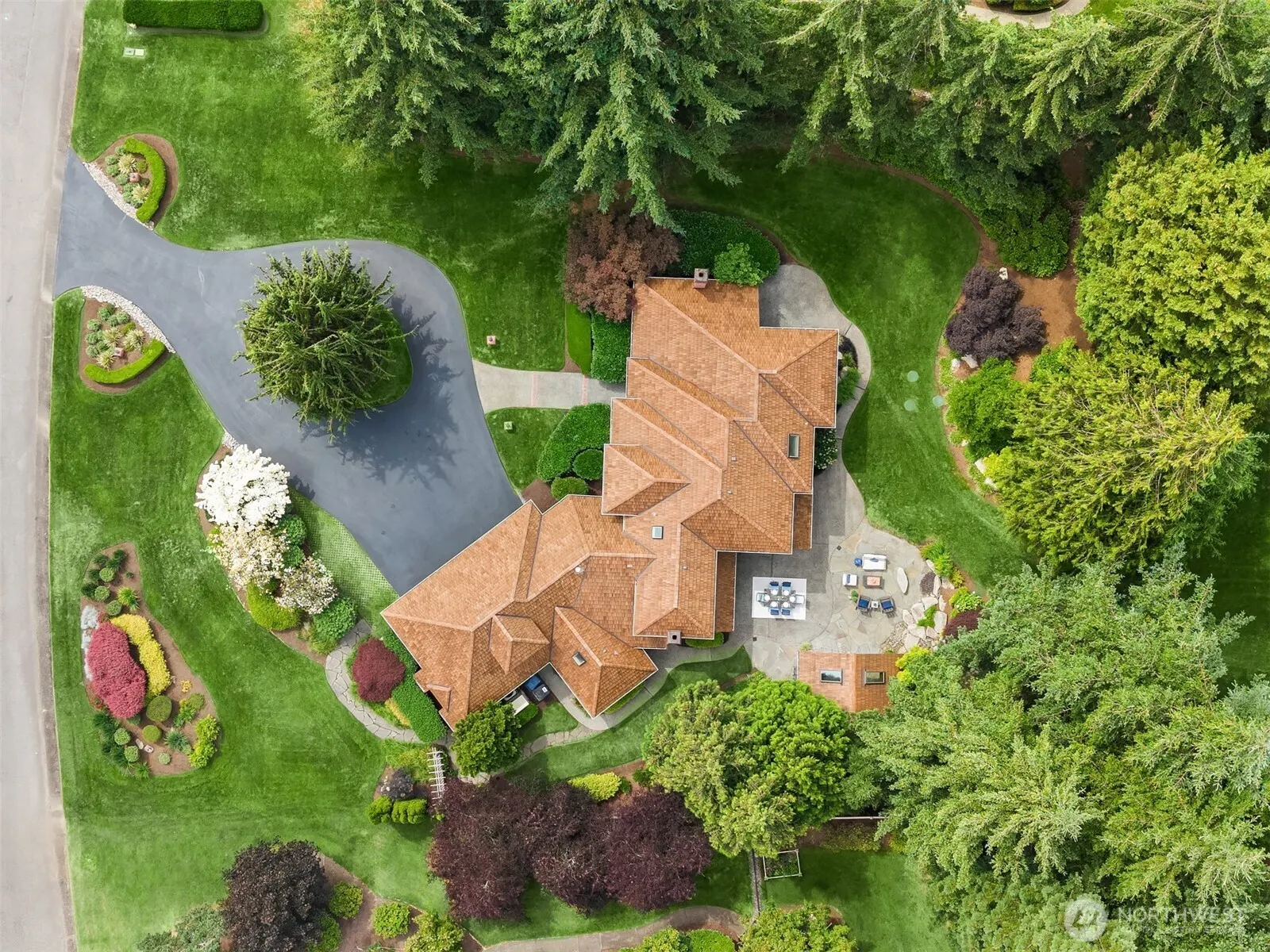 22008 NE 66th Place , Redmond, WA 98053