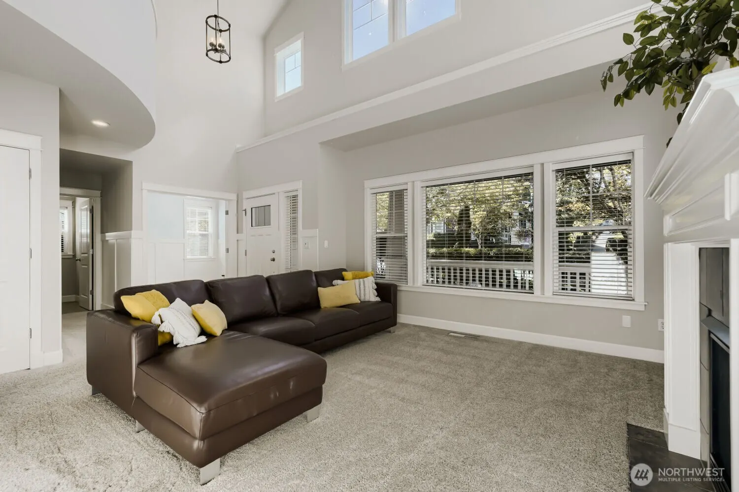 2136 NE Noble Street , Issaquah, WA 98029