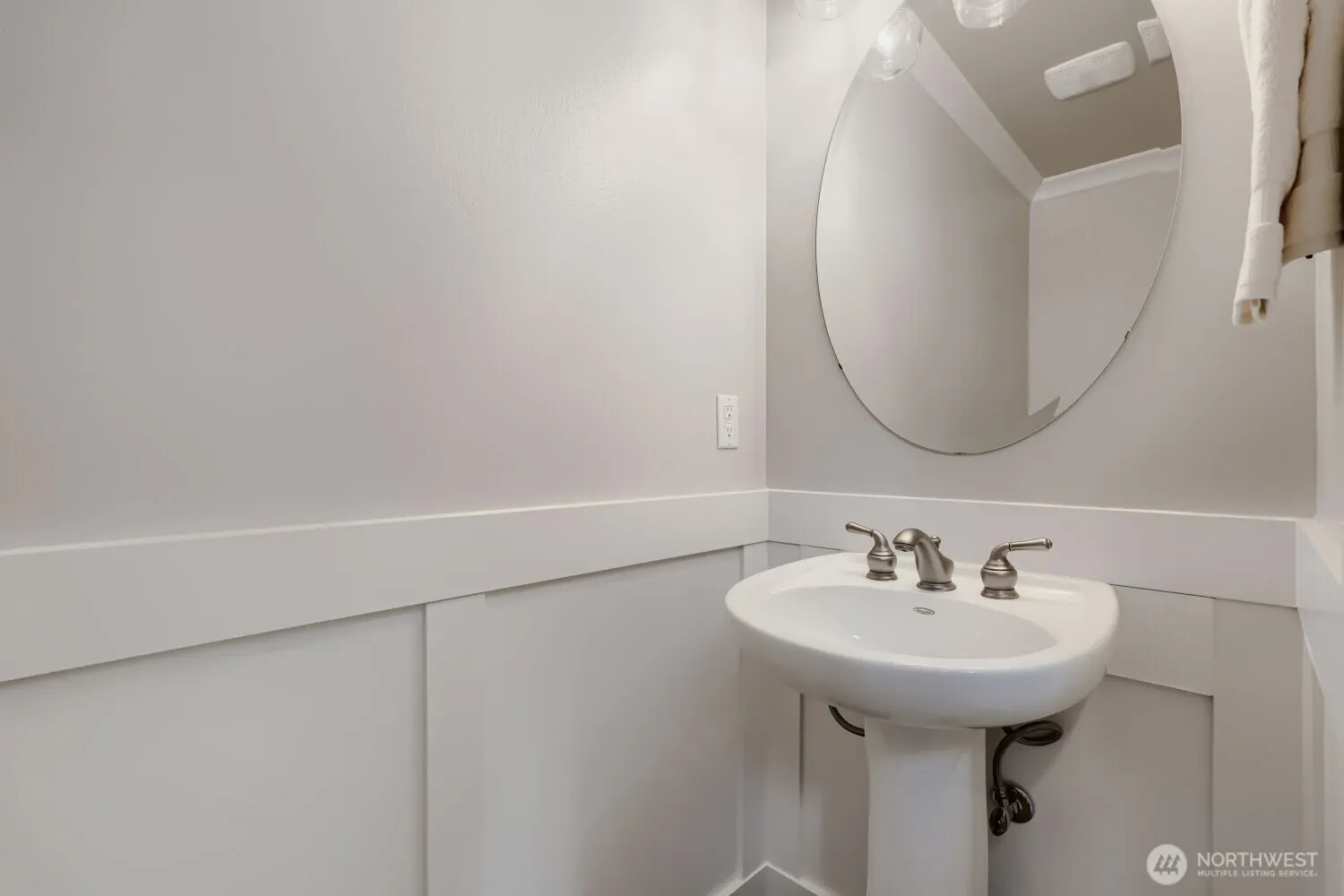 2136 NE Noble Street , Issaquah, WA 98029