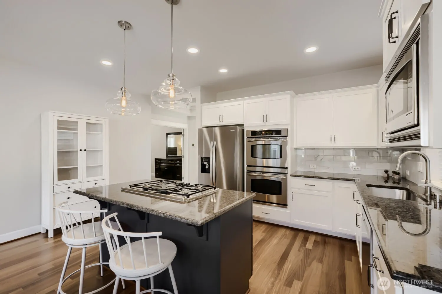 2136 NE Noble Street , Issaquah, WA 98029