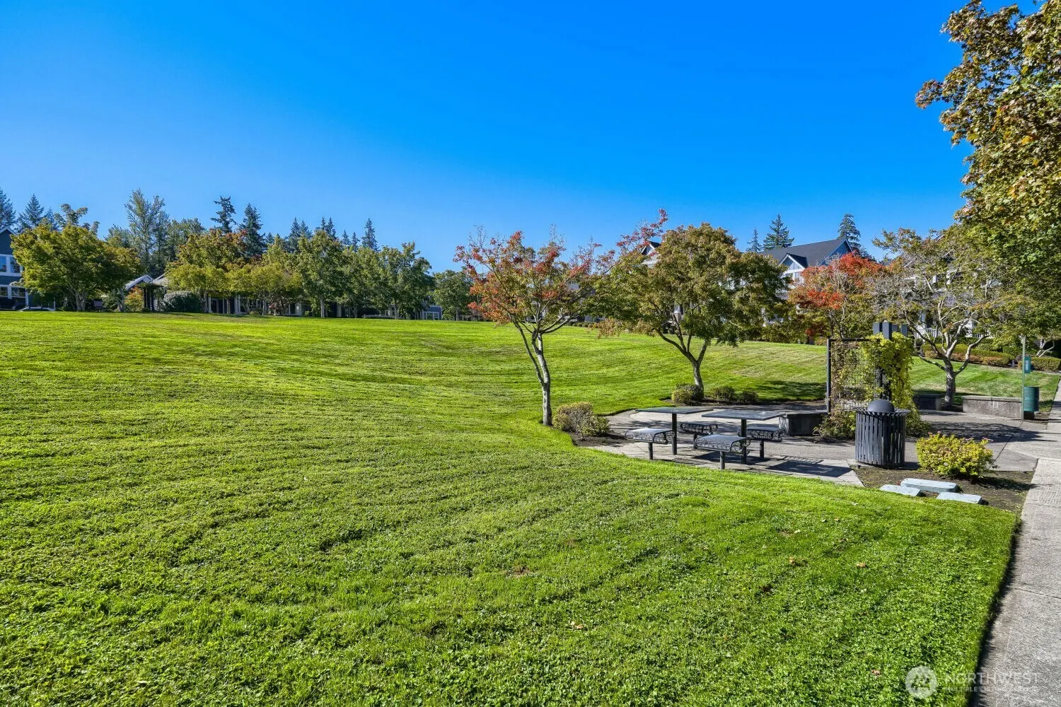 2136 NE Noble Street , Issaquah, WA 98029