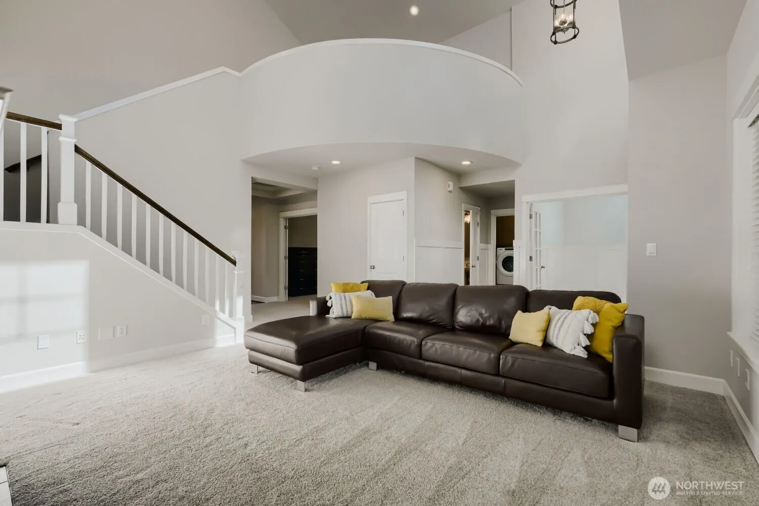 2136 NE Noble Street , Issaquah, WA 98029