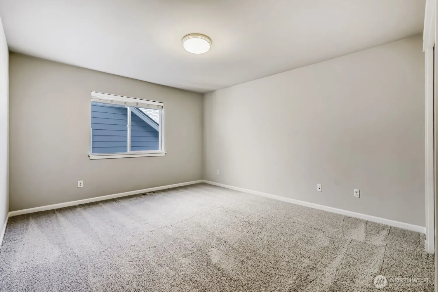 2136 NE Noble Street , Issaquah, WA 98029