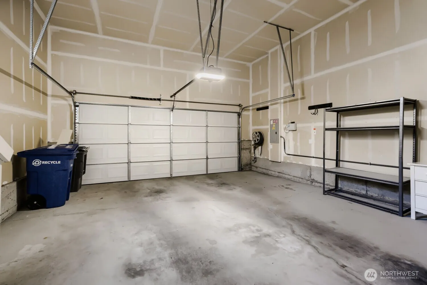 2136 NE Noble Street , Issaquah, WA 98029