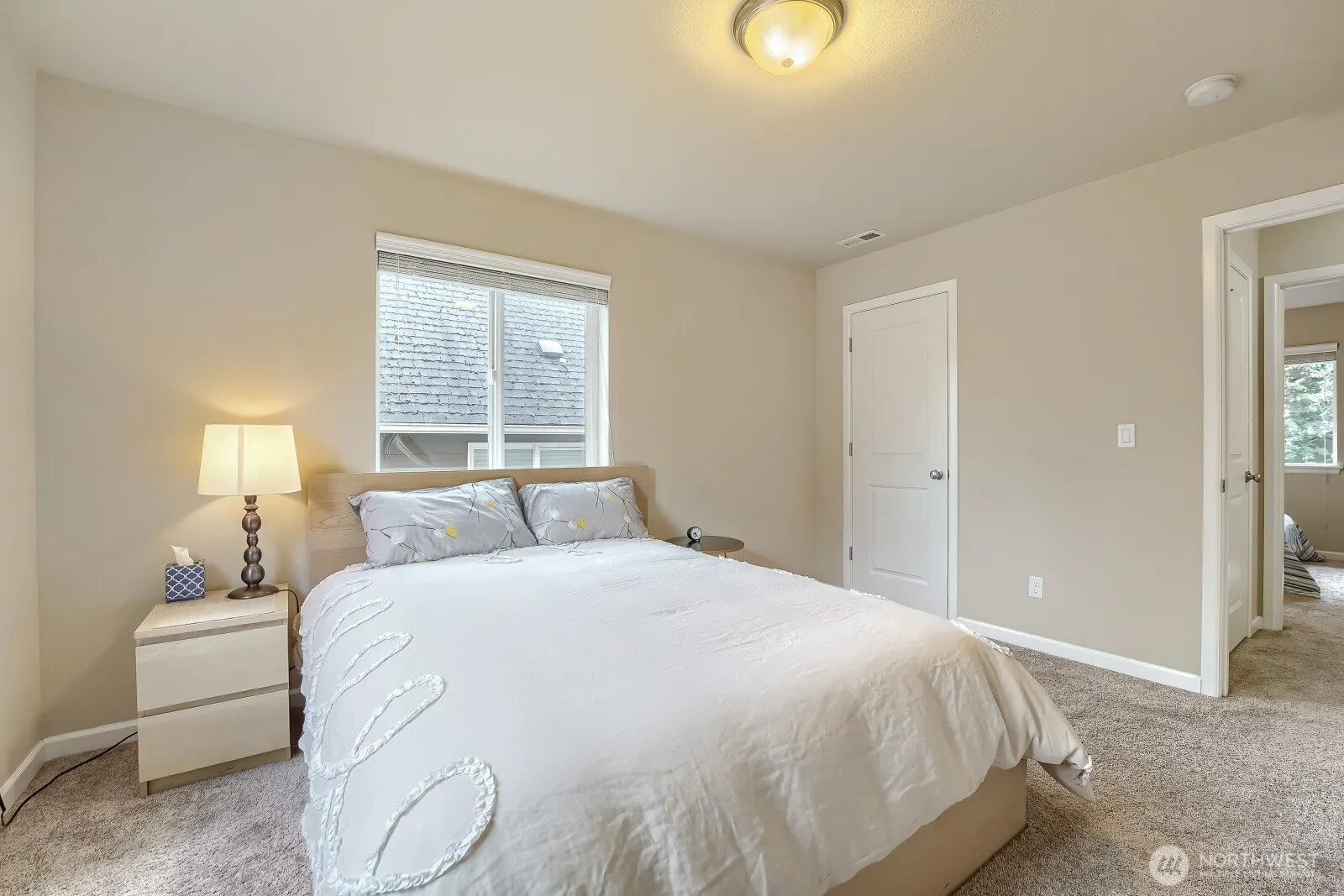 537 Queen Avenue NE, Renton, WA 98056