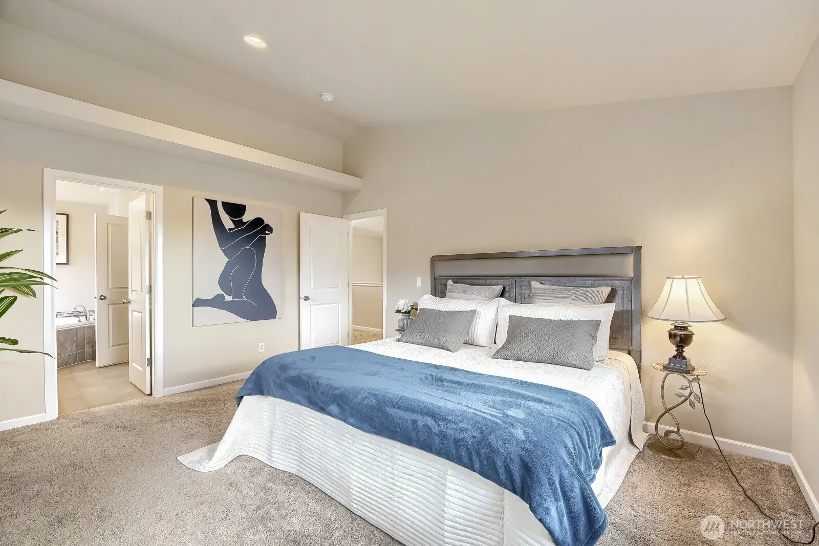 537 Queen Avenue NE, Renton, WA 98056