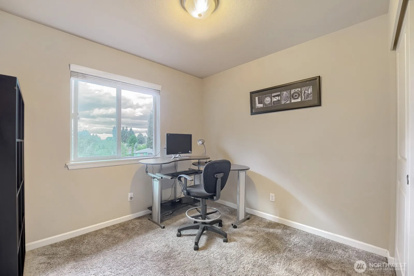 537 Queen Avenue NE, Renton, WA 98056