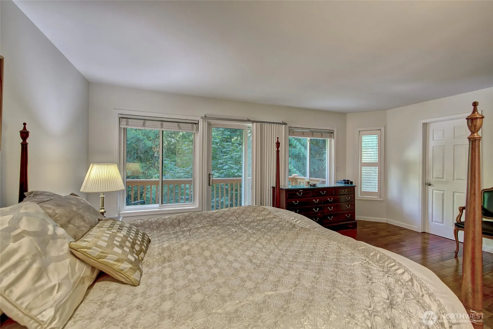 17212 197th Avenue NE, Woodinville, WA 98077