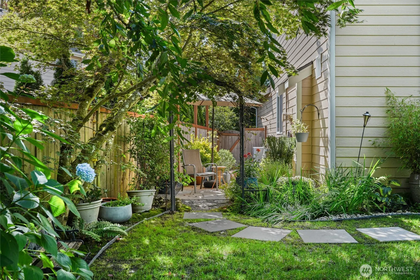 17522 SE 186th Way , Renton, WA 98058