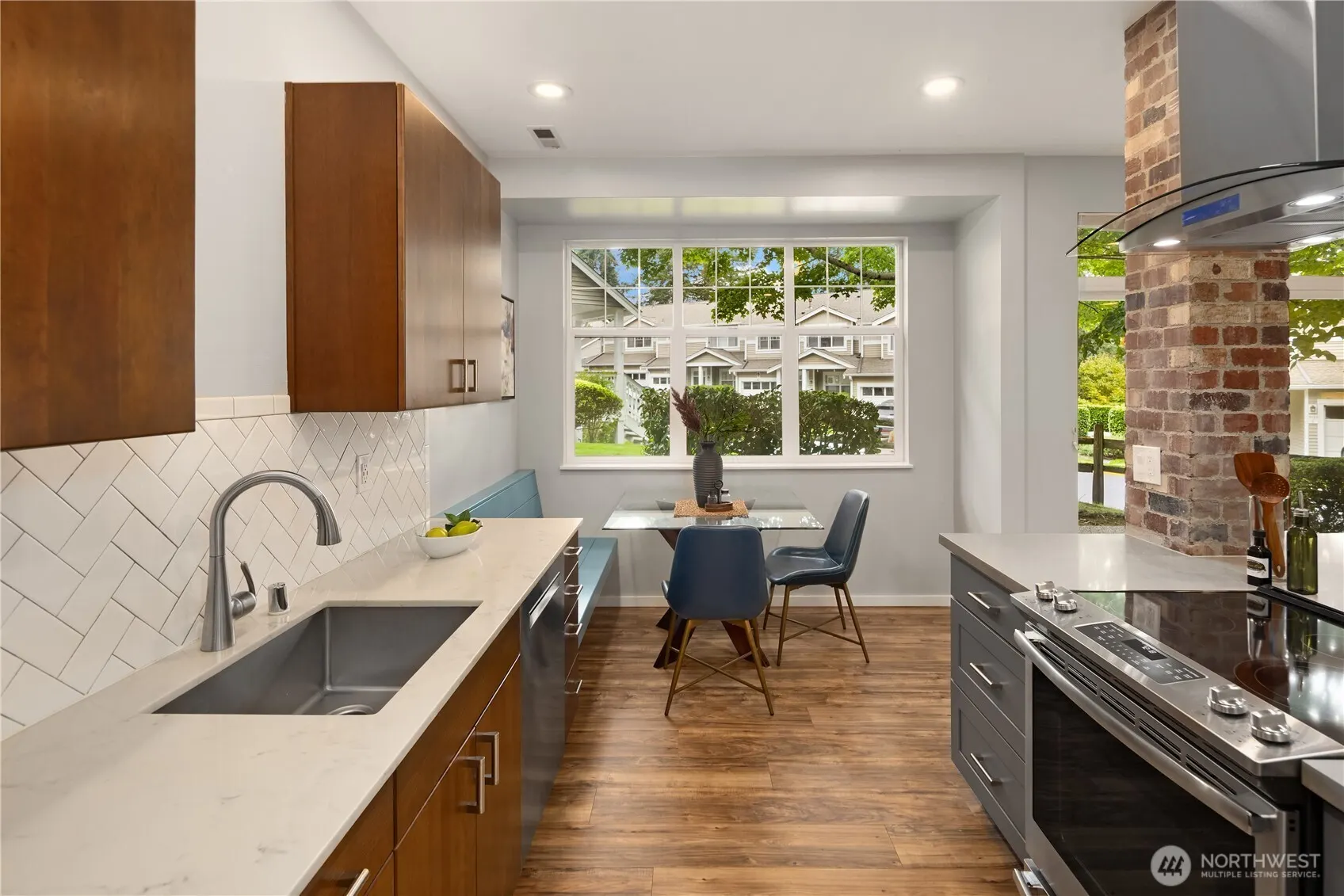 17824 NE 96th Way #3, Redmond, WA 98052