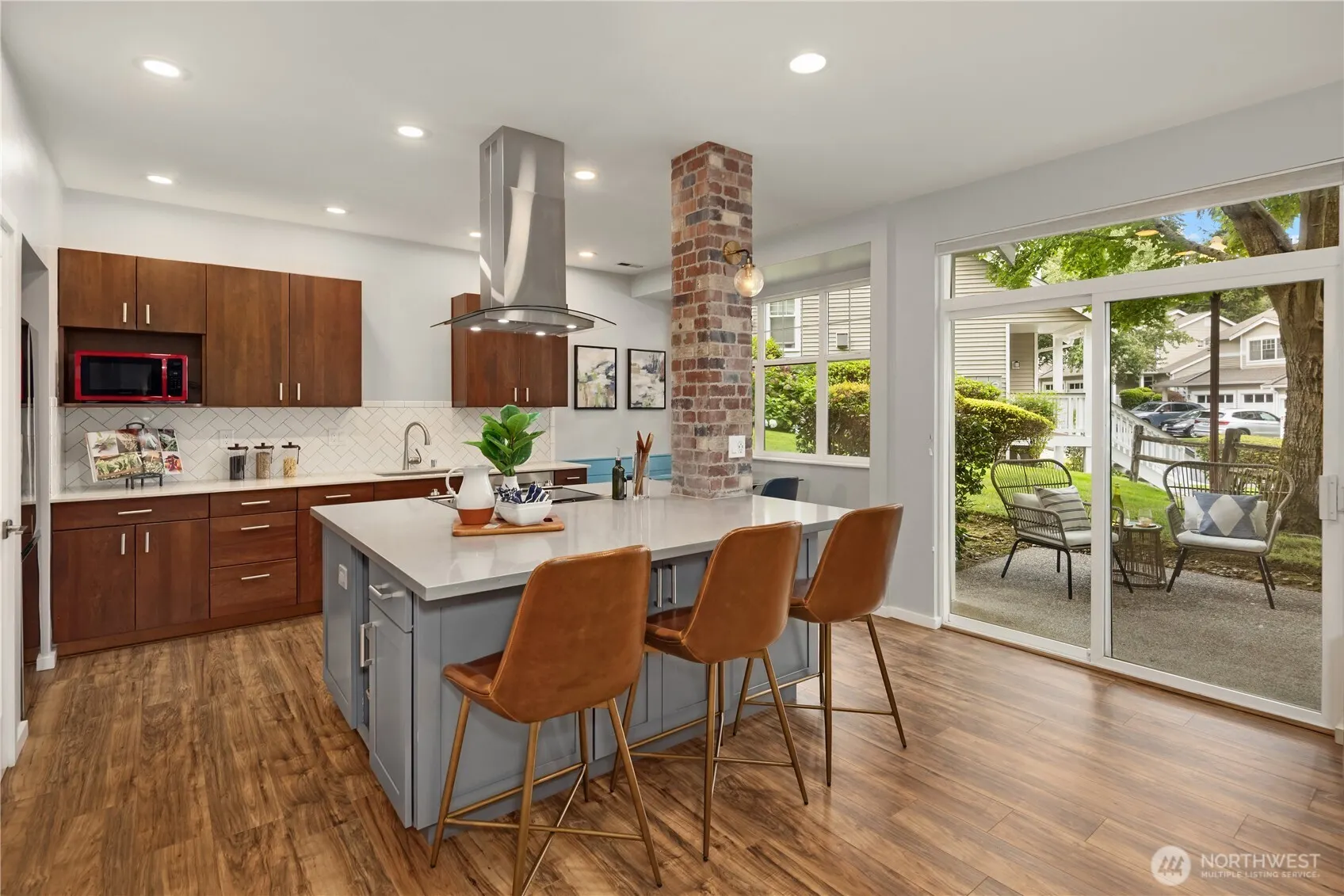 17824 NE 96th Way #3, Redmond, WA 98052