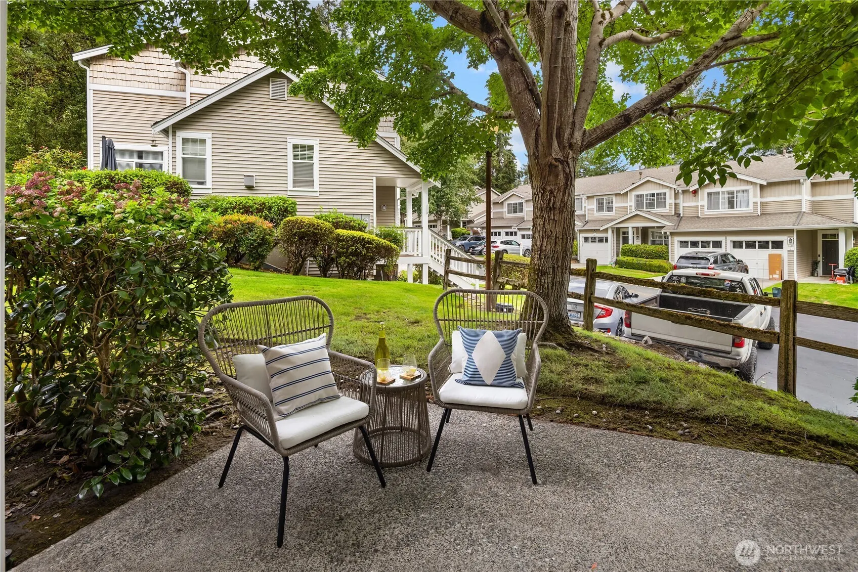 17824 NE 96th Way #3, Redmond, WA 98052