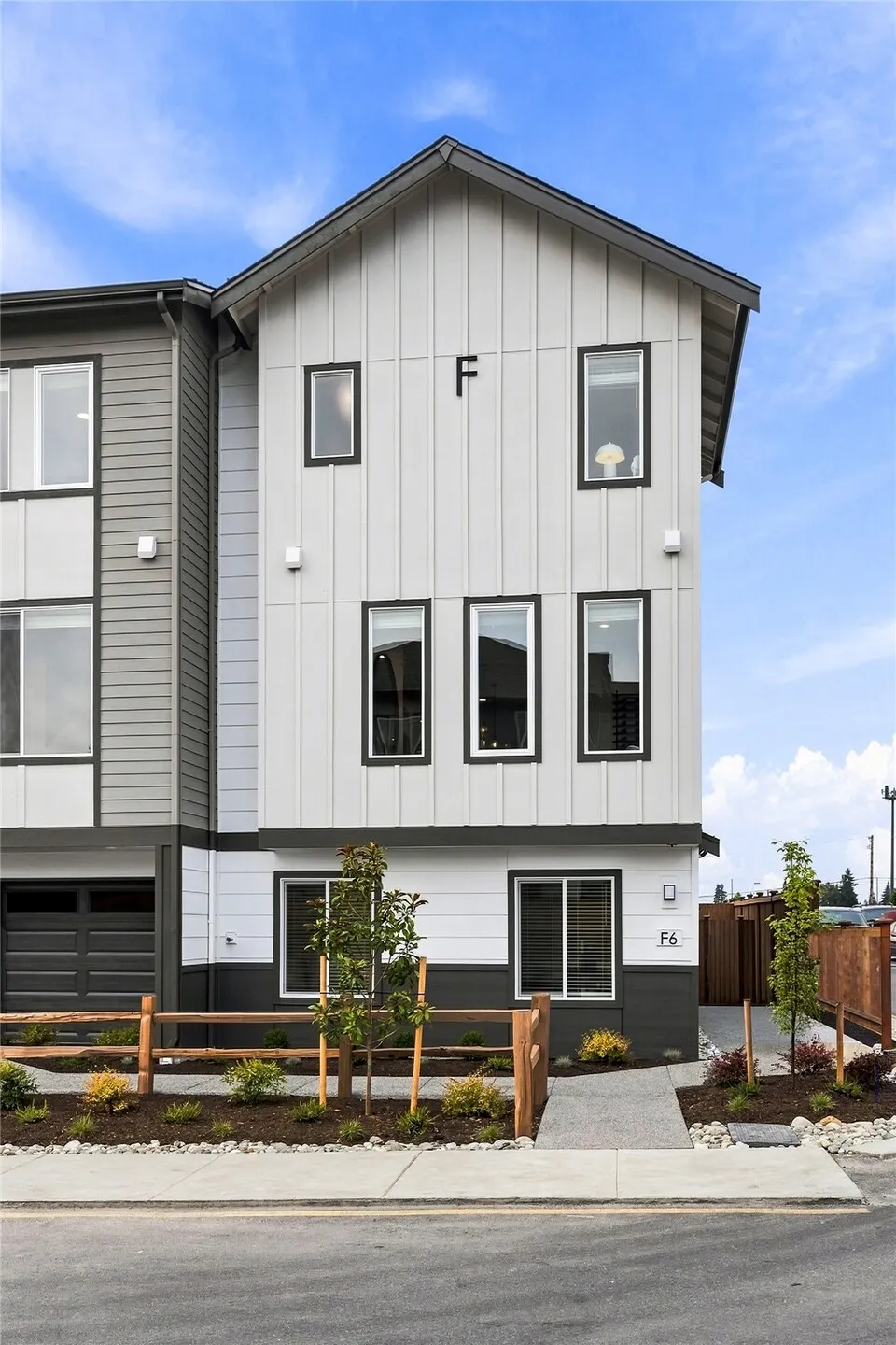 16202 Manor Way #E1, Lynnwood, WA 98087
