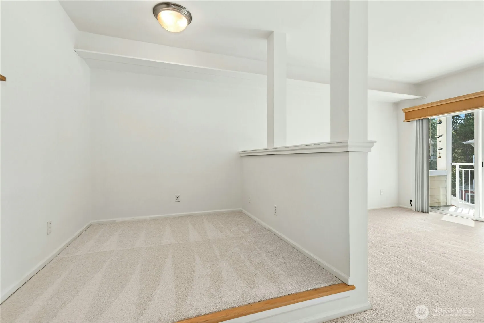 517 225th Lane NE #E202, Sammamish, WA 98074