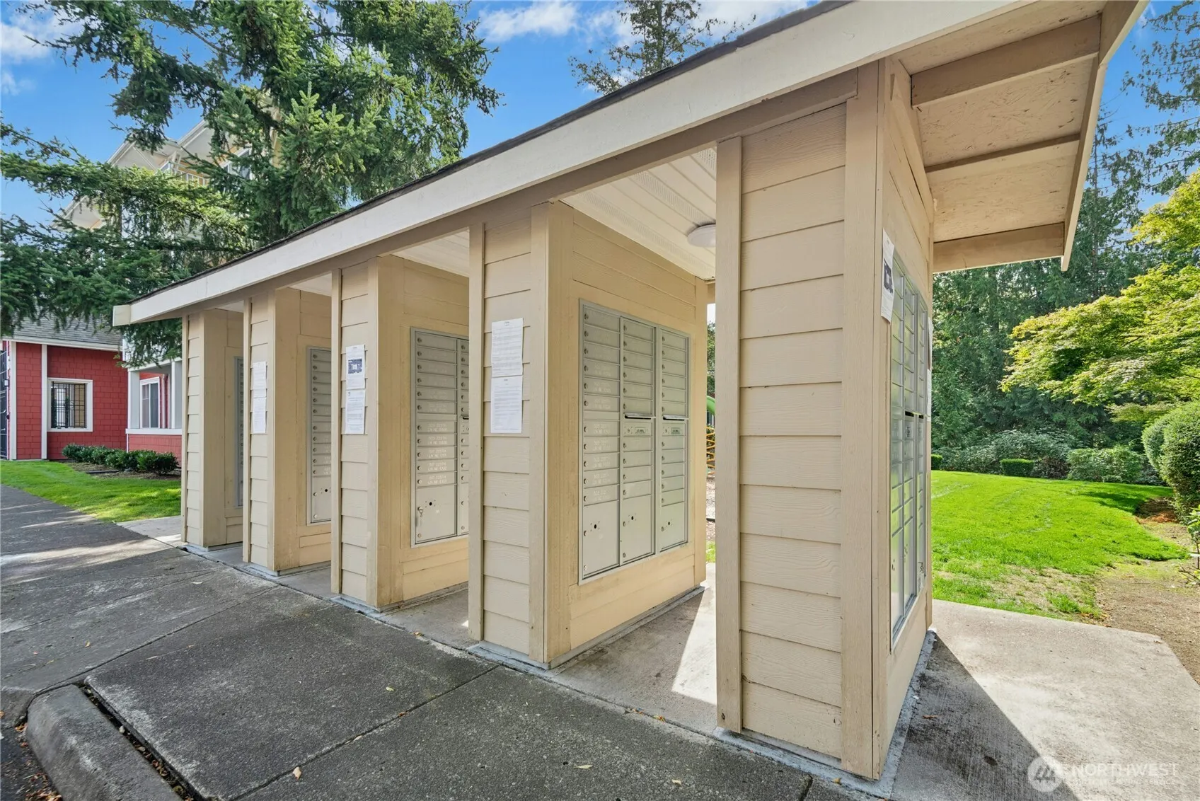 517 225th Lane NE #E202, Sammamish, WA 98074