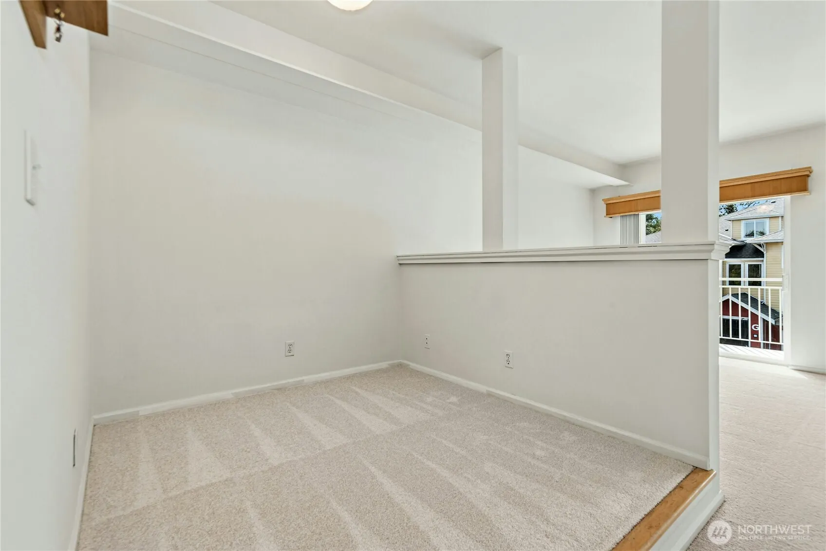 517 225th Lane NE #E202, Sammamish, WA 98074