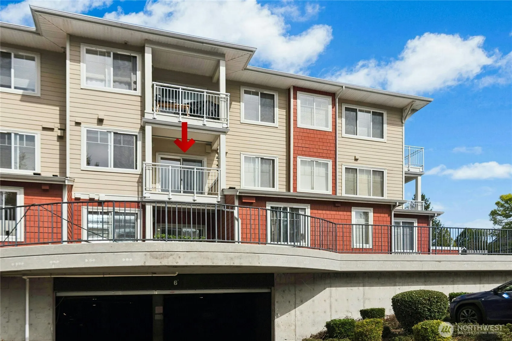 517 225th Lane NE #E202, Sammamish, WA 98074