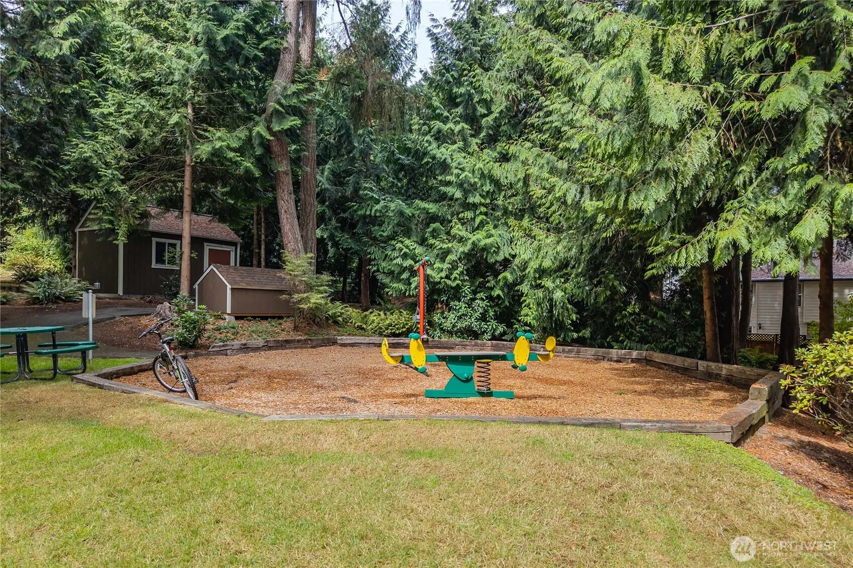 8615 139th Avenue NE, Redmond, WA 98052