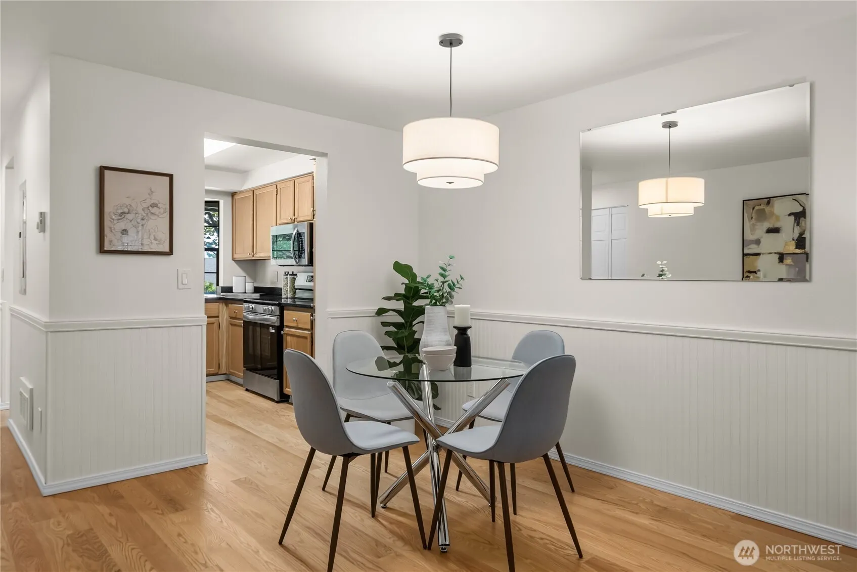 8615 139th Avenue NE, Redmond, WA 98052