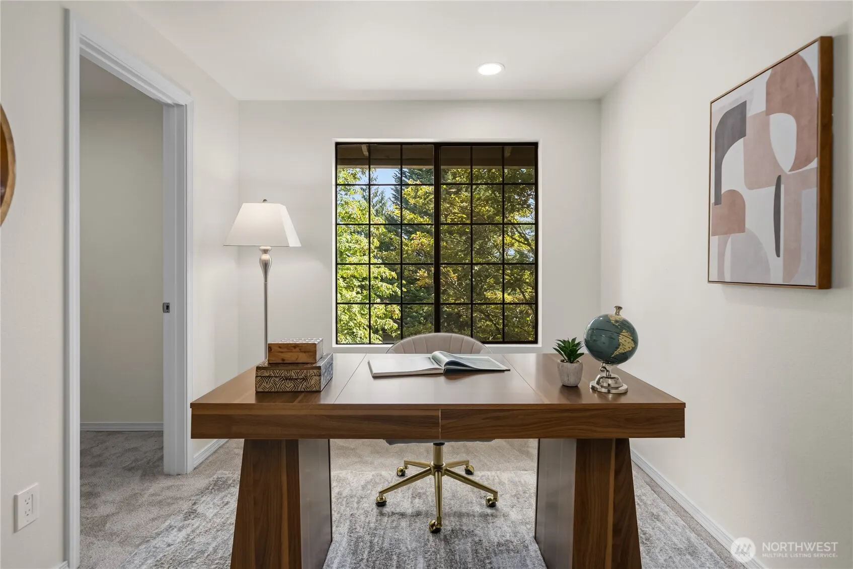 8615 139th Avenue NE, Redmond, WA 98052