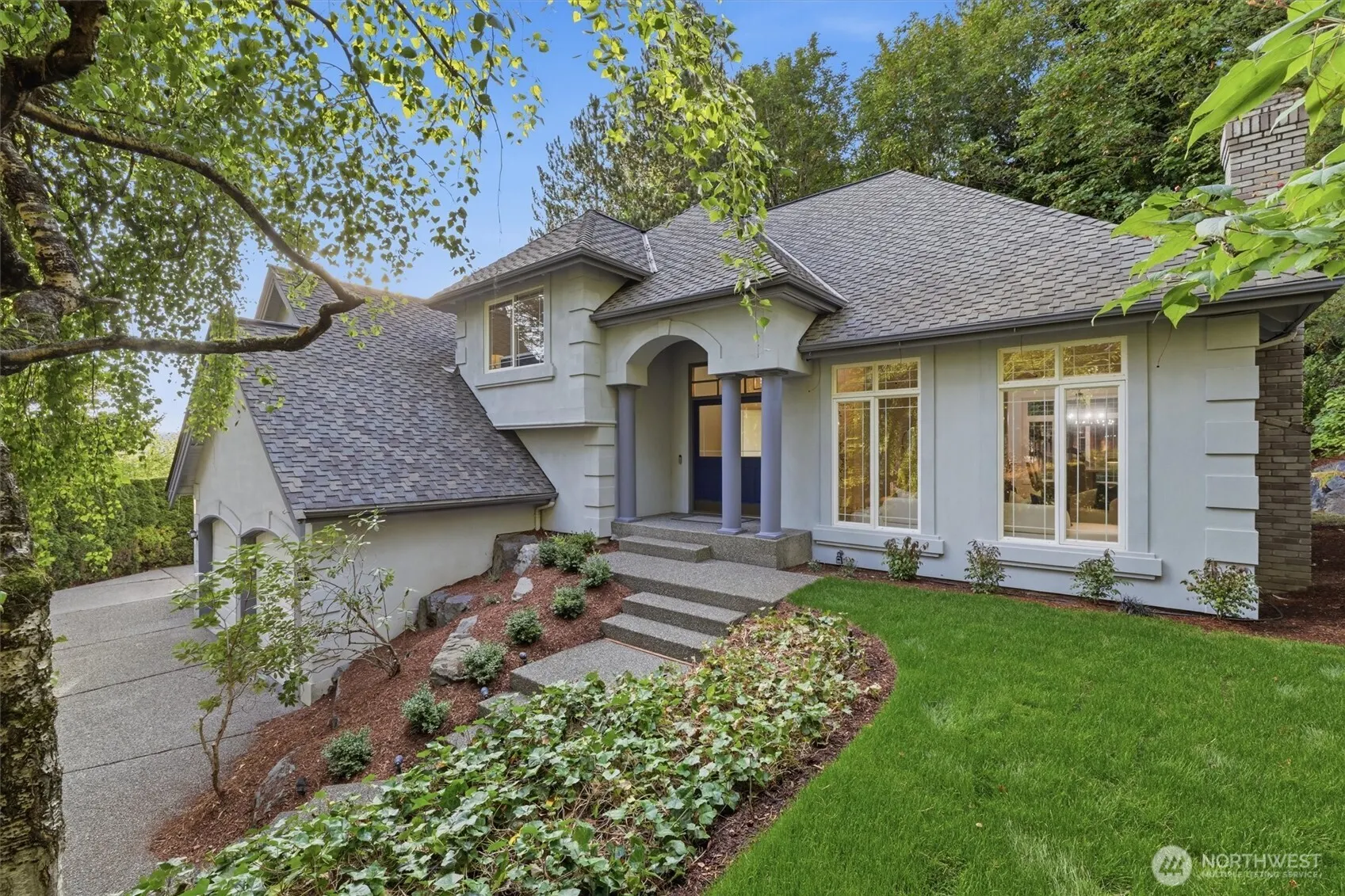 19204 SE 25th Street , Sammamish, WA 98075-7491