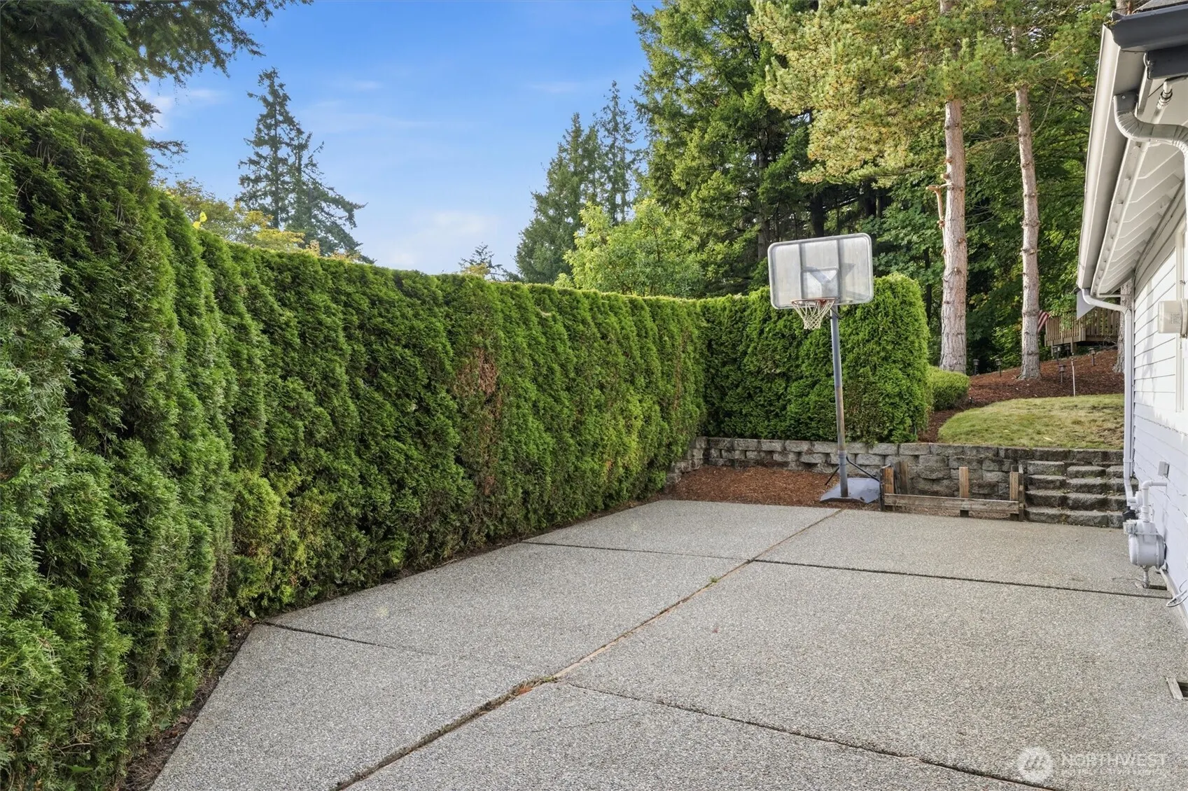 19204 SE 25th Street , Sammamish, WA 98075-7491