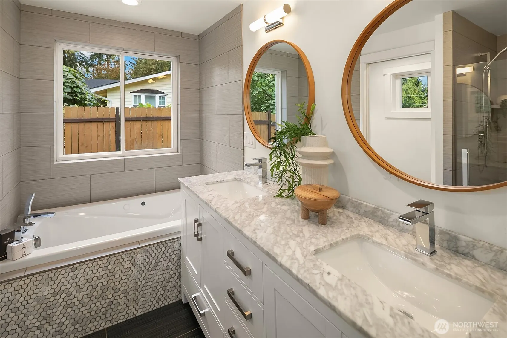20204 45th Drive SE, Bothell, WA 98012-7325