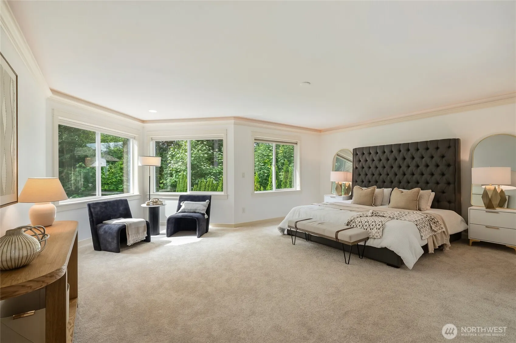 10711 Elliston Way NE, Redmond, WA 98053-5747