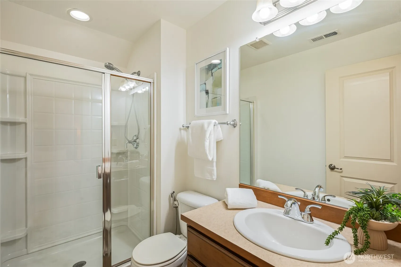 10711 Elliston Way NE, Redmond, WA 98053-5747
