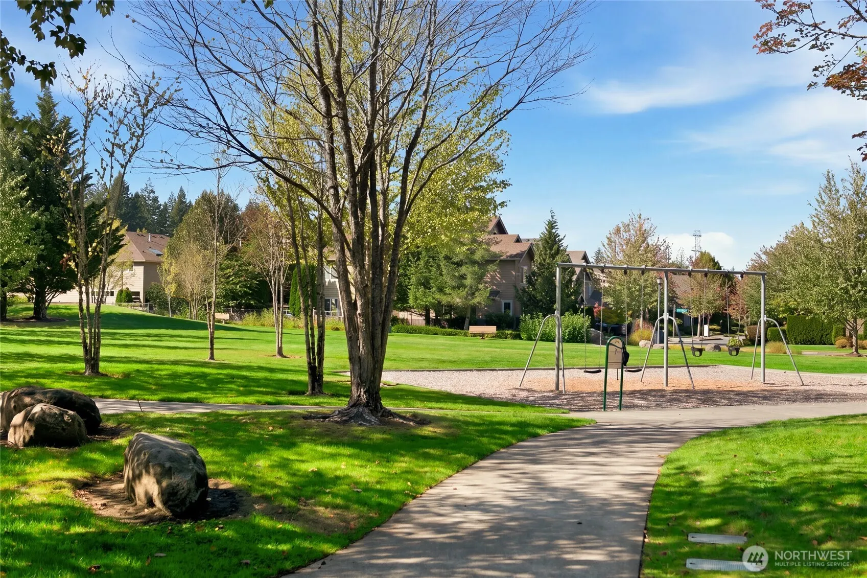 10711 Elliston Way NE, Redmond, WA 98053-5747