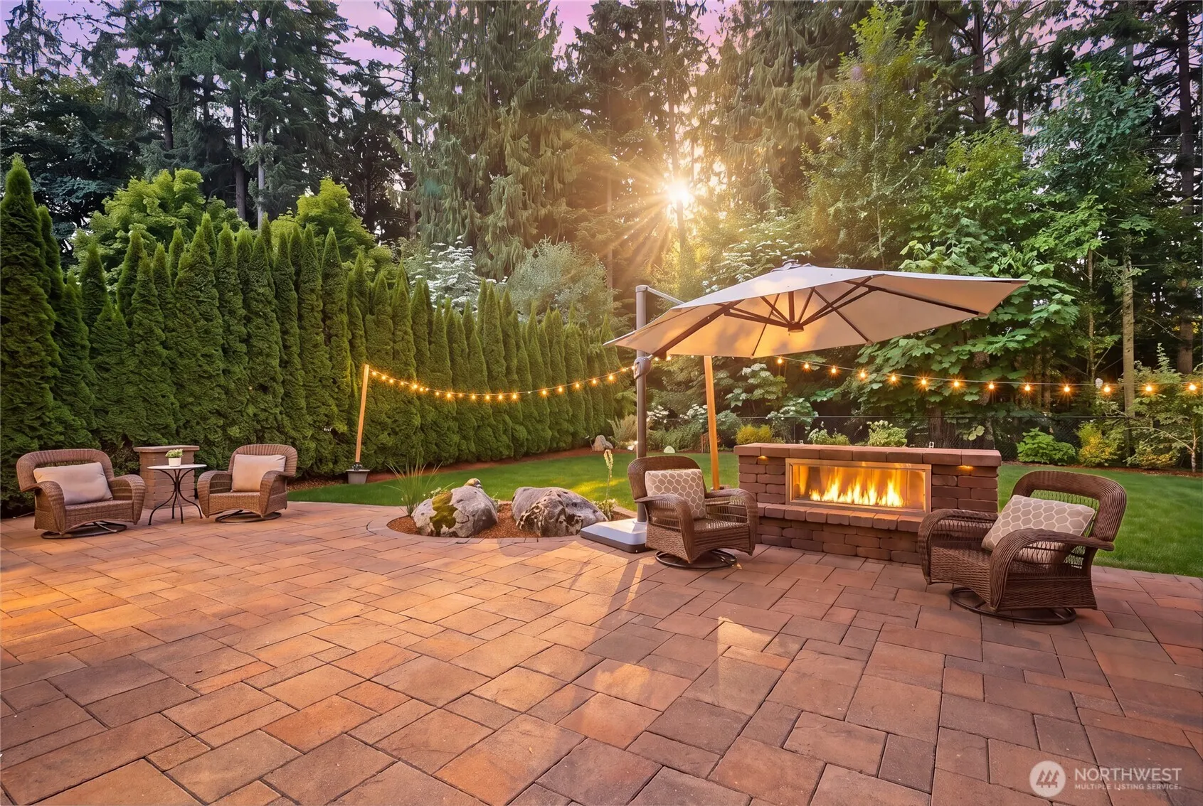 10711 Elliston Way NE, Redmond, WA 98053-5747