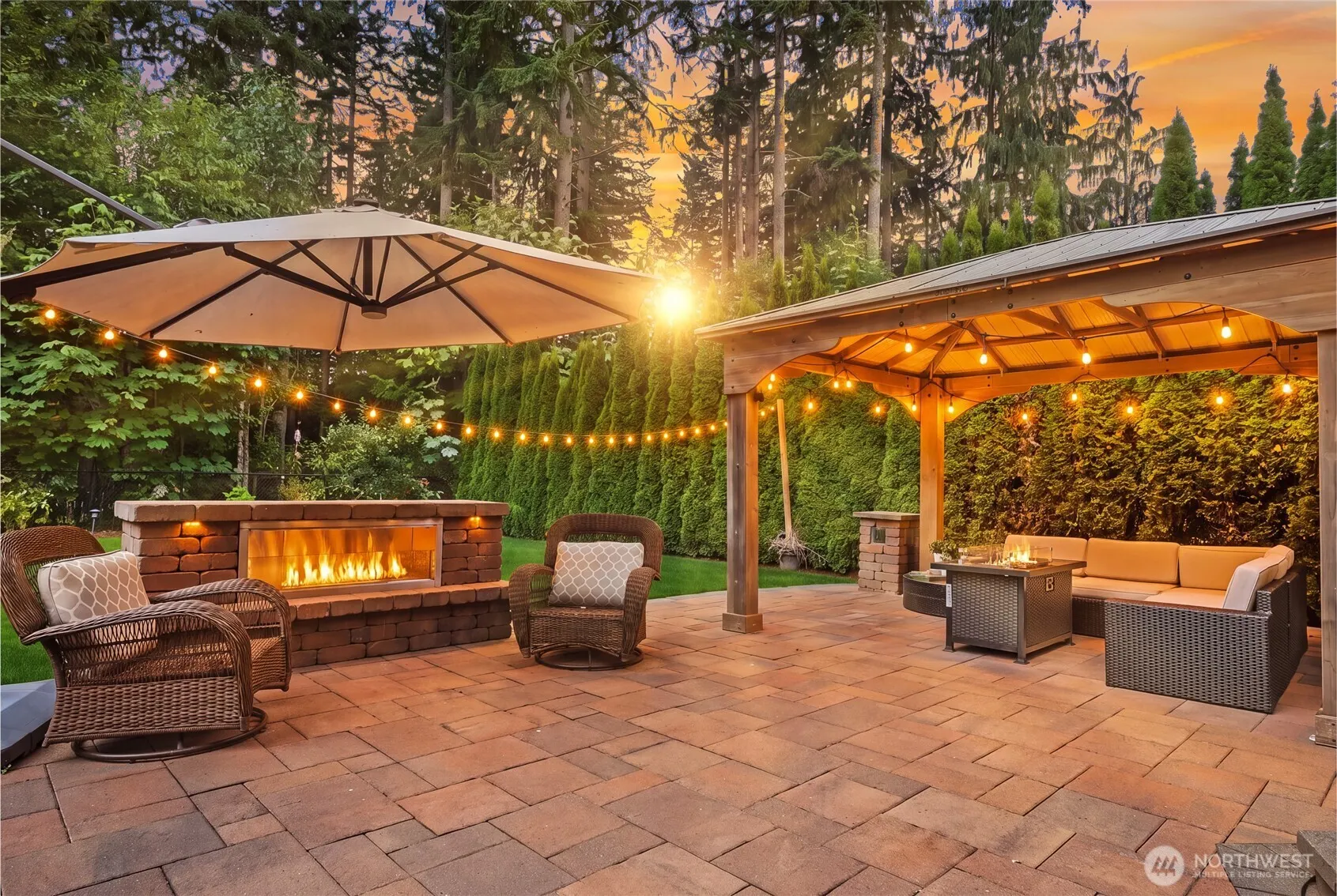 10711 Elliston Way NE, Redmond, WA 98053-5747