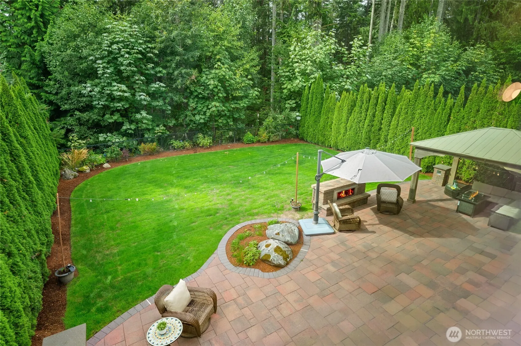 10711 Elliston Way NE, Redmond, WA 98053-5747