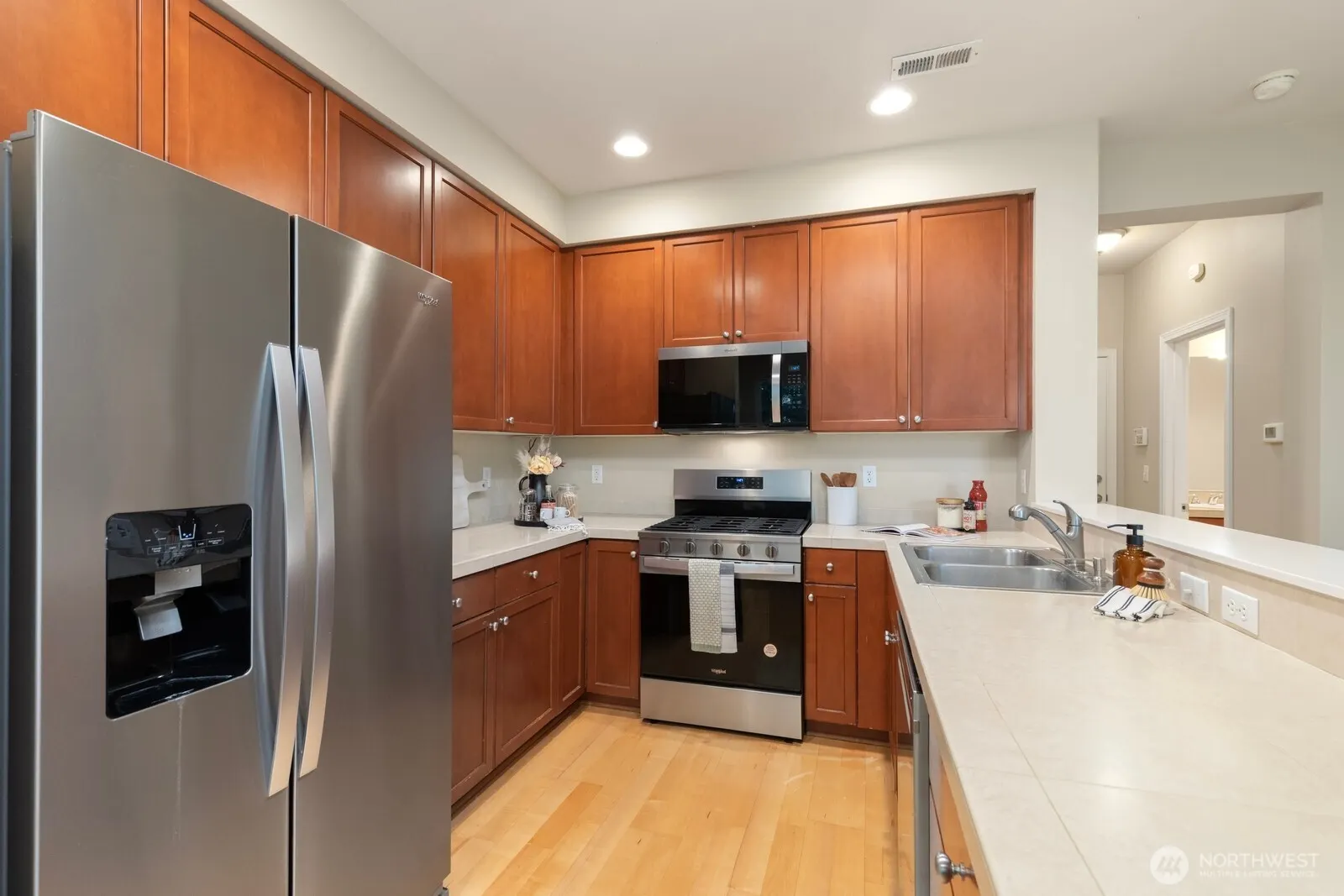 3900 NE 4th Circle , Renton, WA 98056