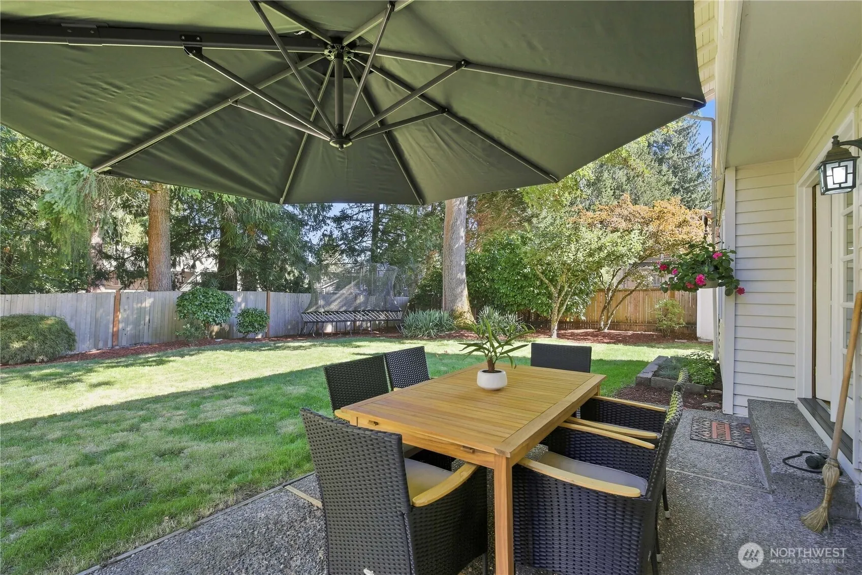 23424 NE 27th Street , Sammamish, WA 98074