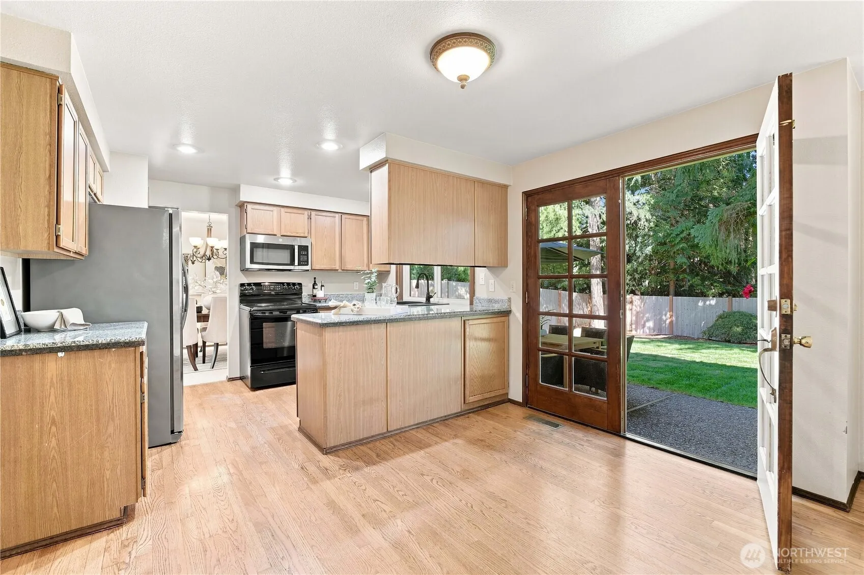 23424 NE 27th Street , Sammamish, WA 98074