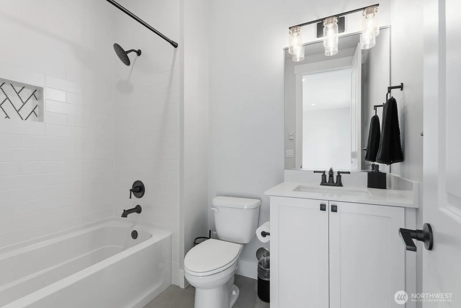 14314 148th Place NE #28, Woodinville, WA 98077-6284