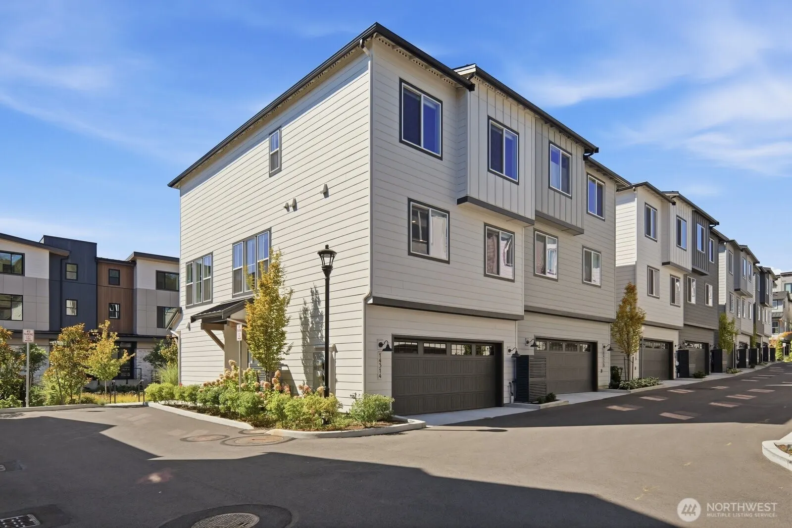14314 148th Place NE #28, Woodinville, WA 98077-6284