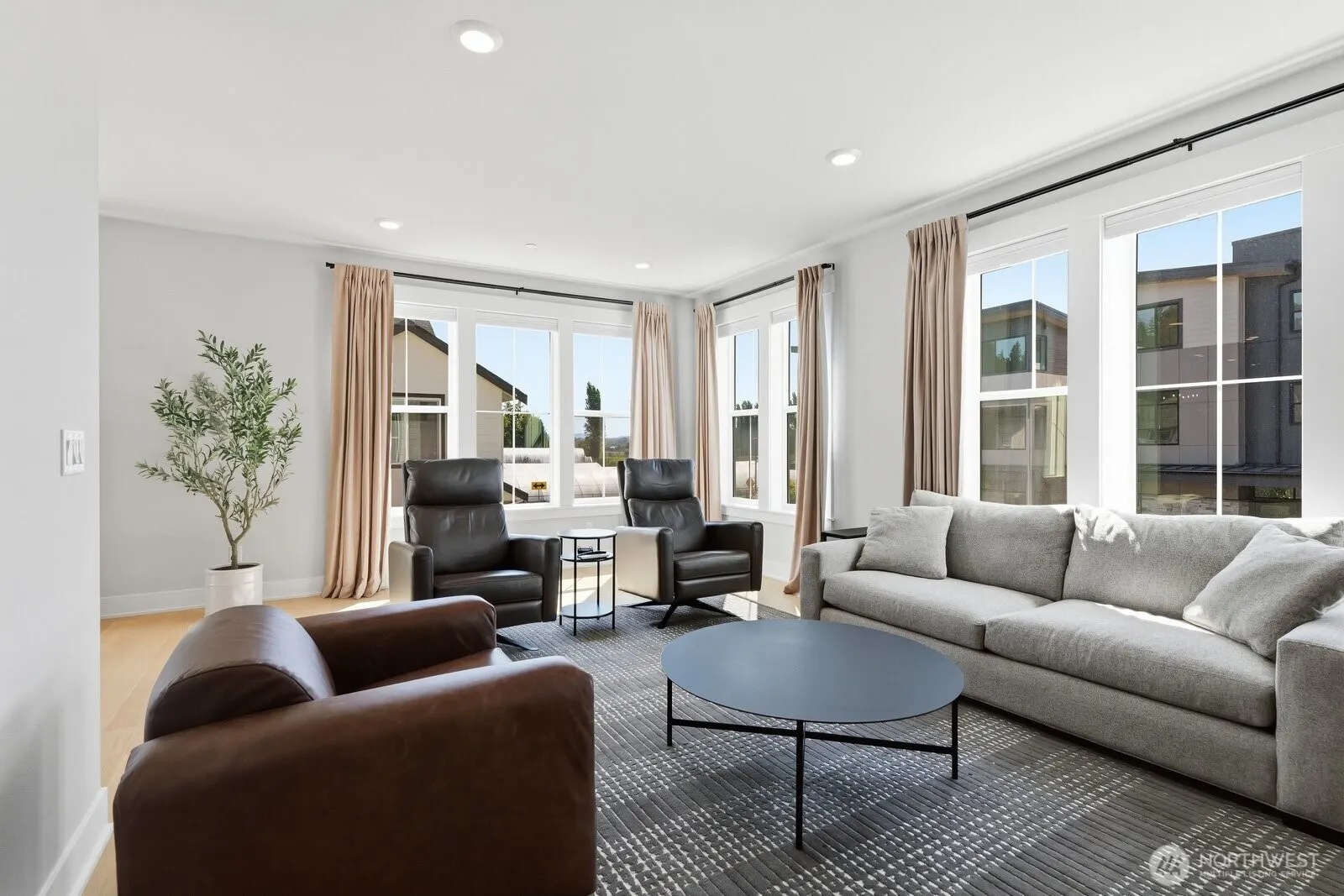 14314 148th Place NE #28, Woodinville, WA 98077-6284