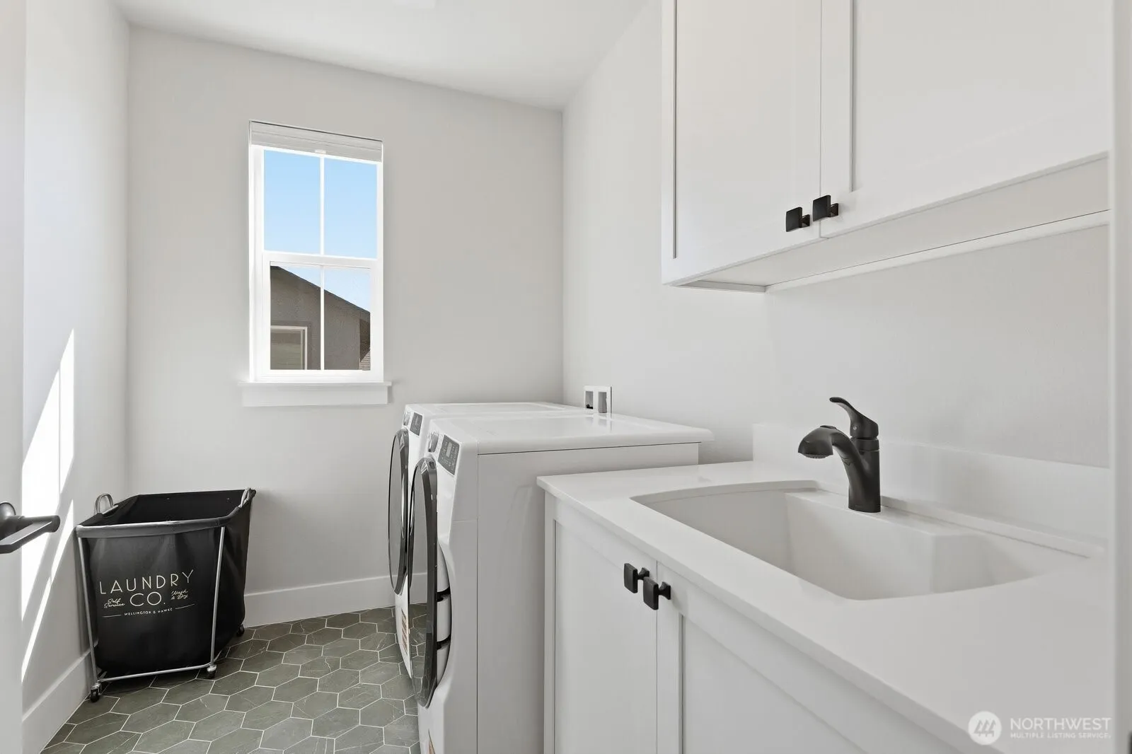 14314 148th Place NE #28, Woodinville, WA 98077-6284