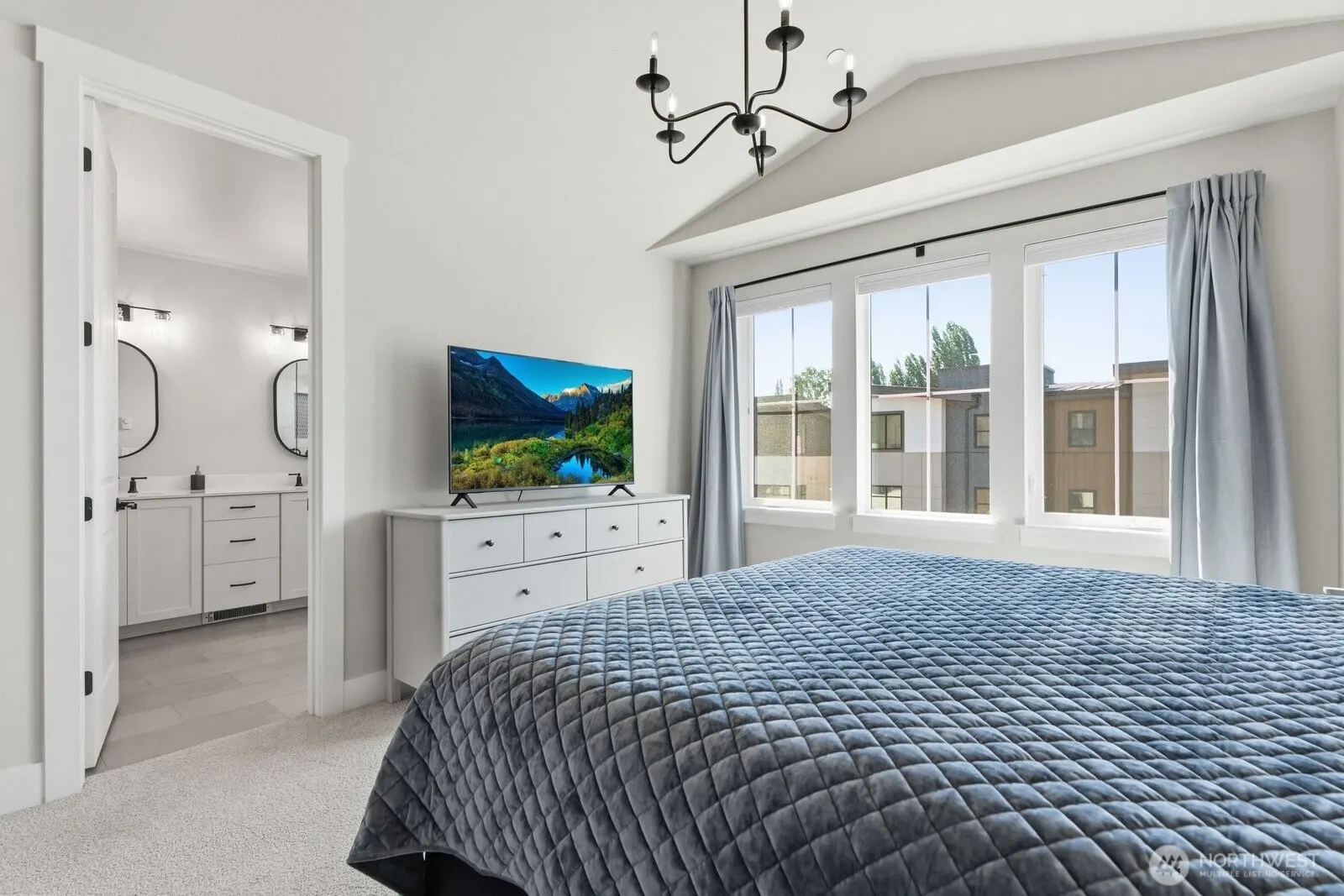 14314 148th Place NE #28, Woodinville, WA 98077-6284
