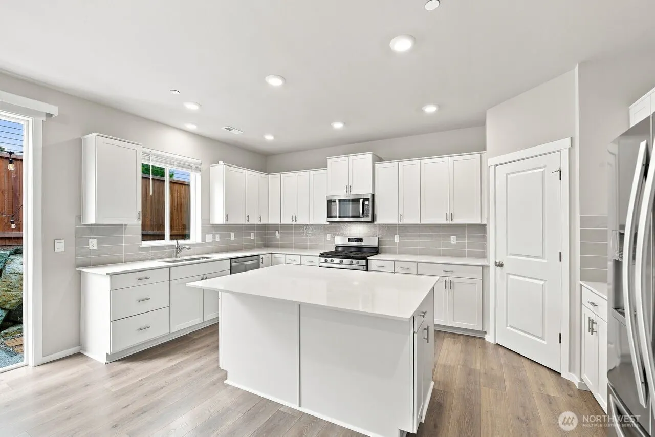 18419 7th Avenue W, Bothell, WA 98012