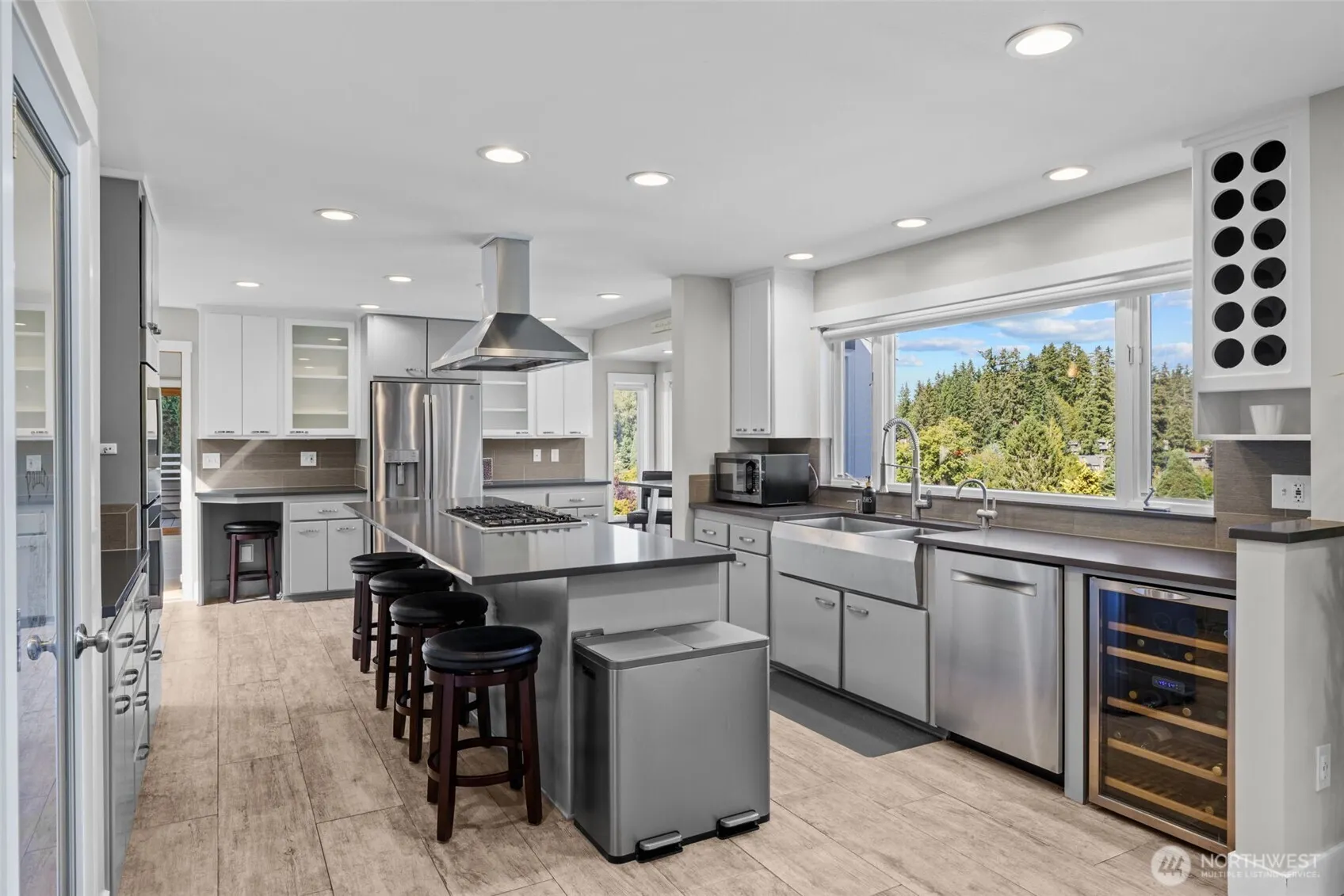 16231 Valhalla Drive , Bothell, WA 98011