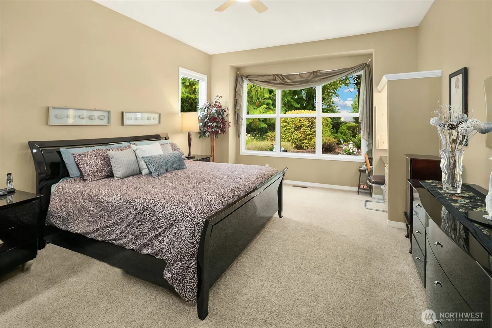 22914 NE 126th Street , Redmond, WA 98053-5632