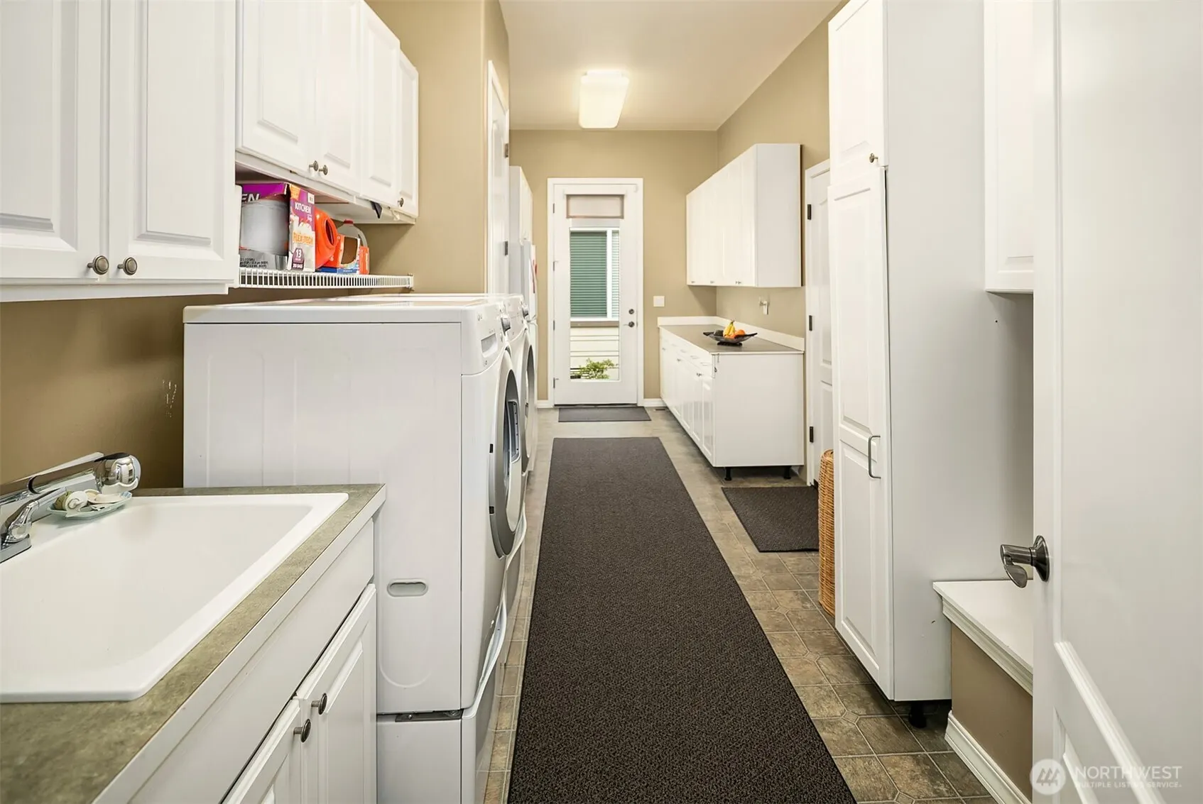 22914 NE 126th Street , Redmond, WA 98053-5632