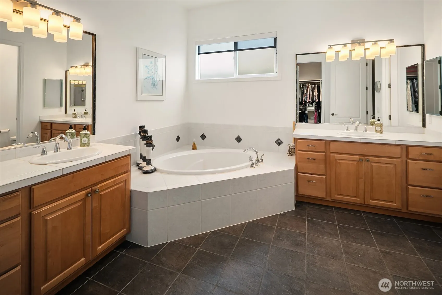 22914 NE 126th Street , Redmond, WA 98053-5632